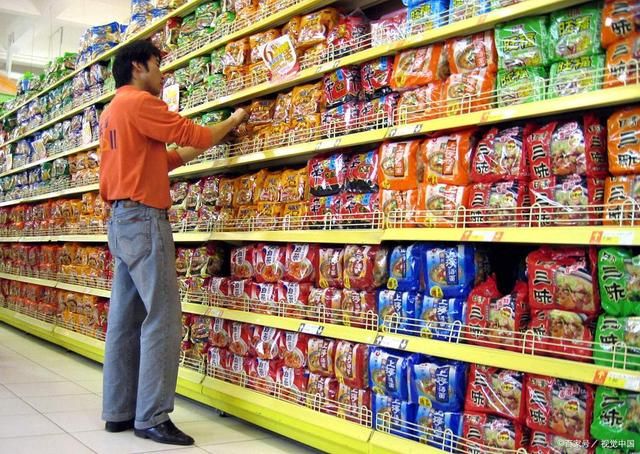 方便食品進(jìn)入熱銷(xiāo)時(shí)期，供不應(yīng)求狀況持續(xù)